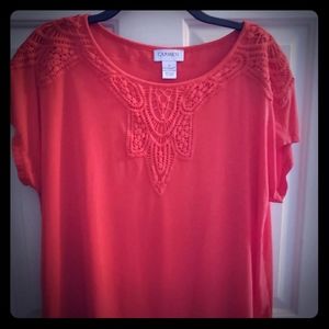 Short sleeve with lace detailed top
